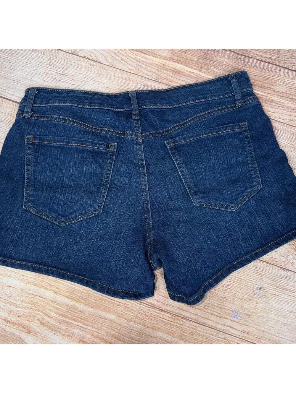 Jessica Simpson 6/28 Denim Shorts